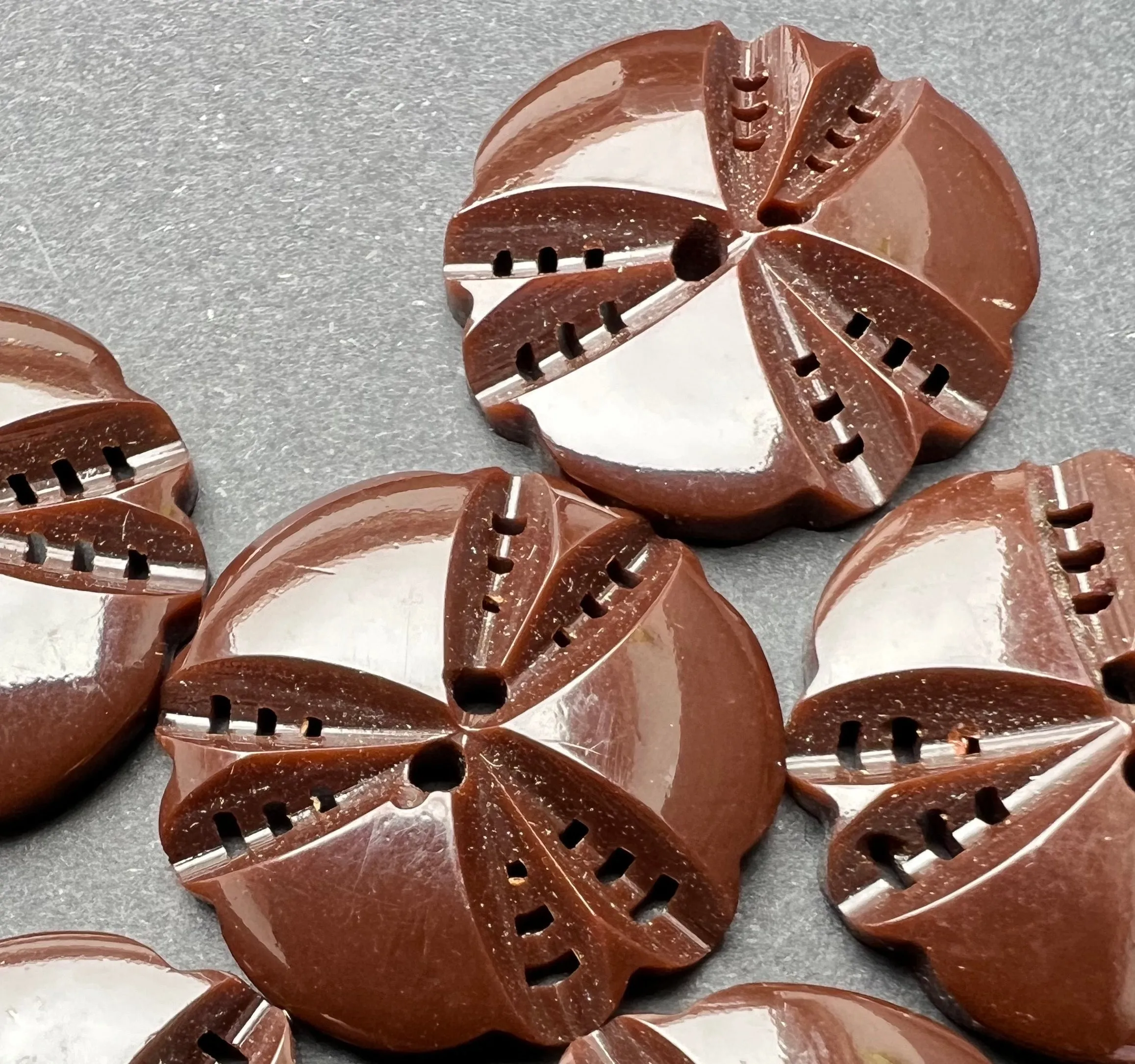 6 Comforting Deep Brown Vintage French 2.2cm  Buttons